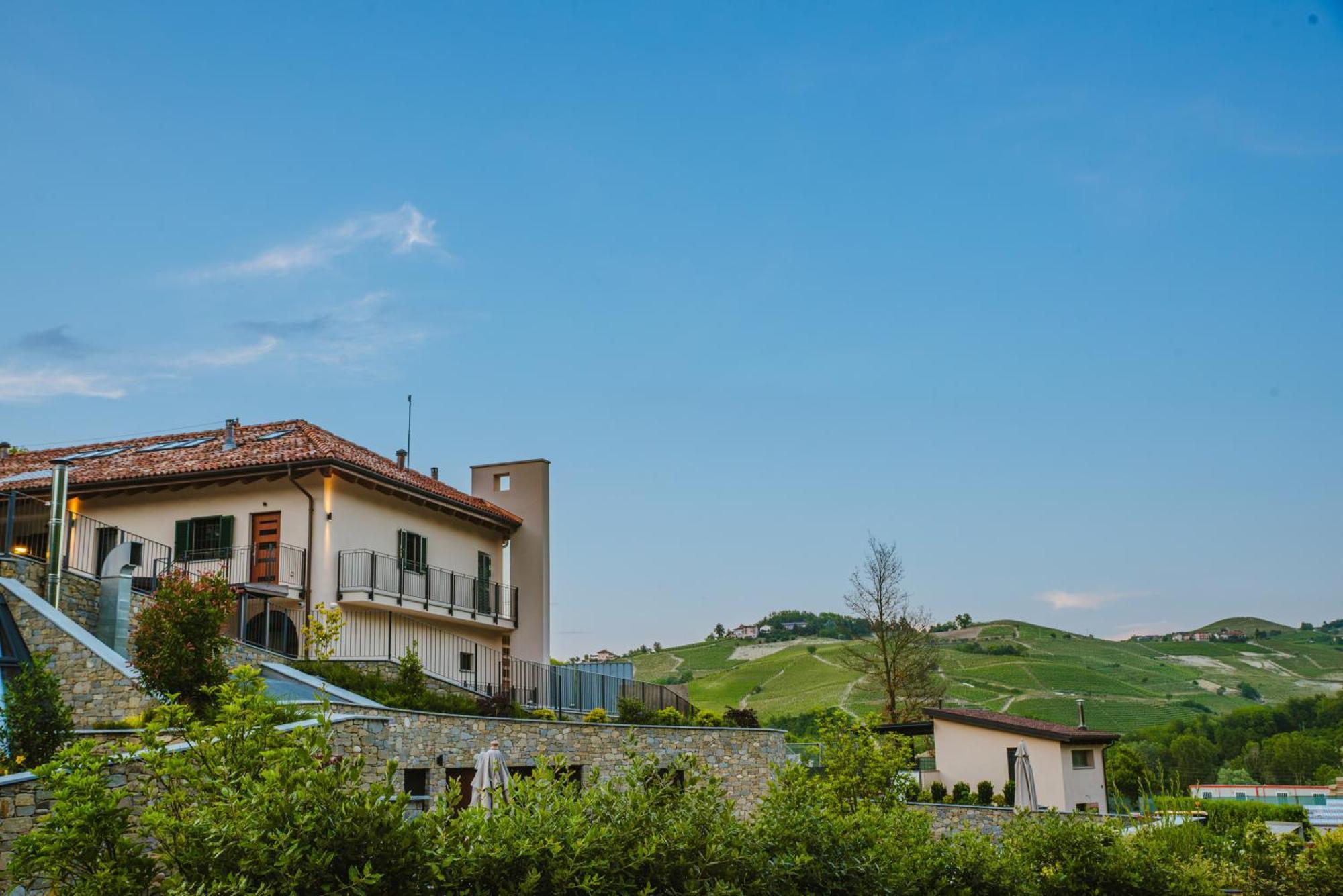 Garesio Wine Resort سيرالونغا دو ألبا المظهر الخارجي الصورة