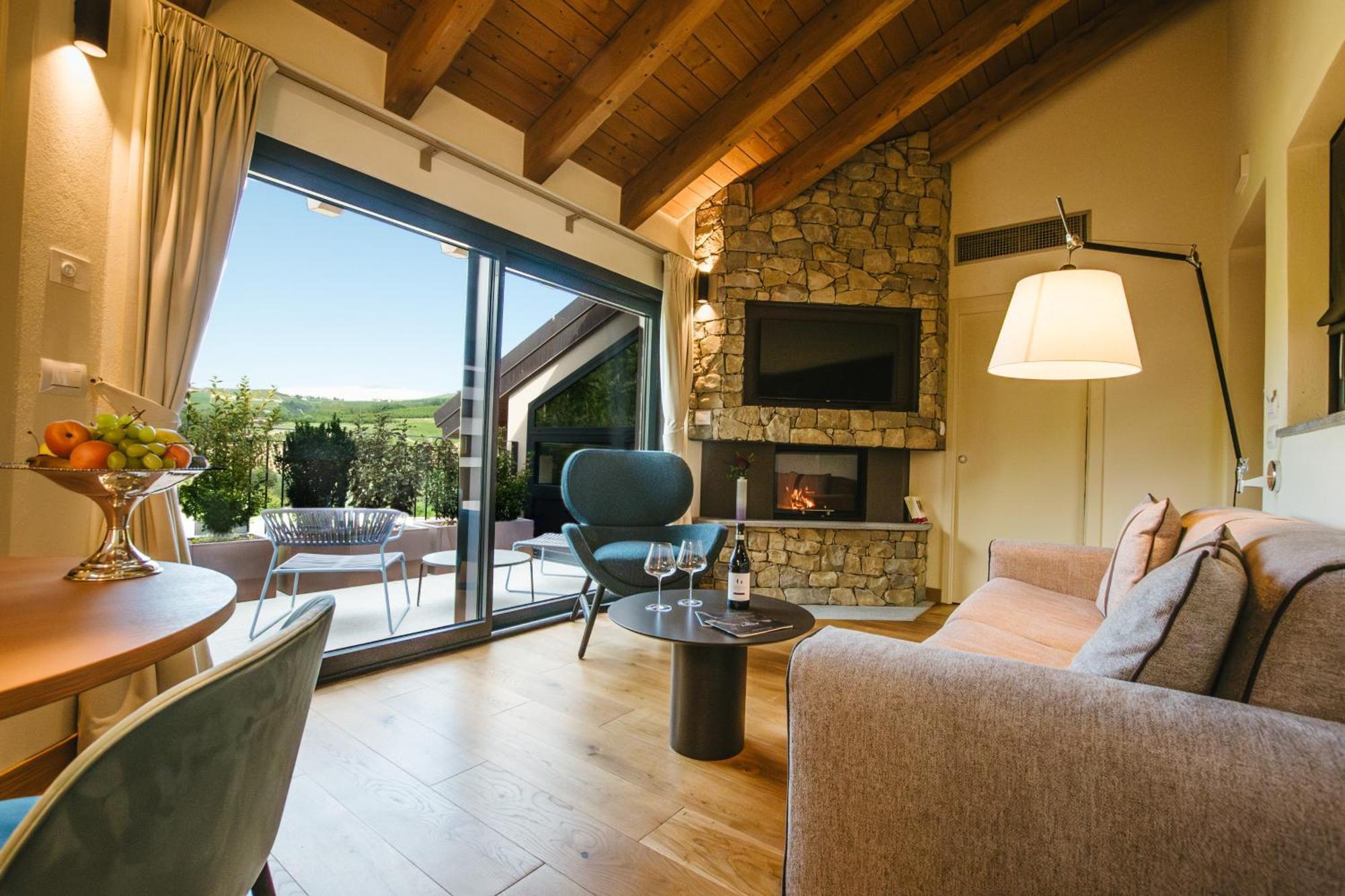 Garesio Wine Resort سيرالونغا دو ألبا المظهر الخارجي الصورة