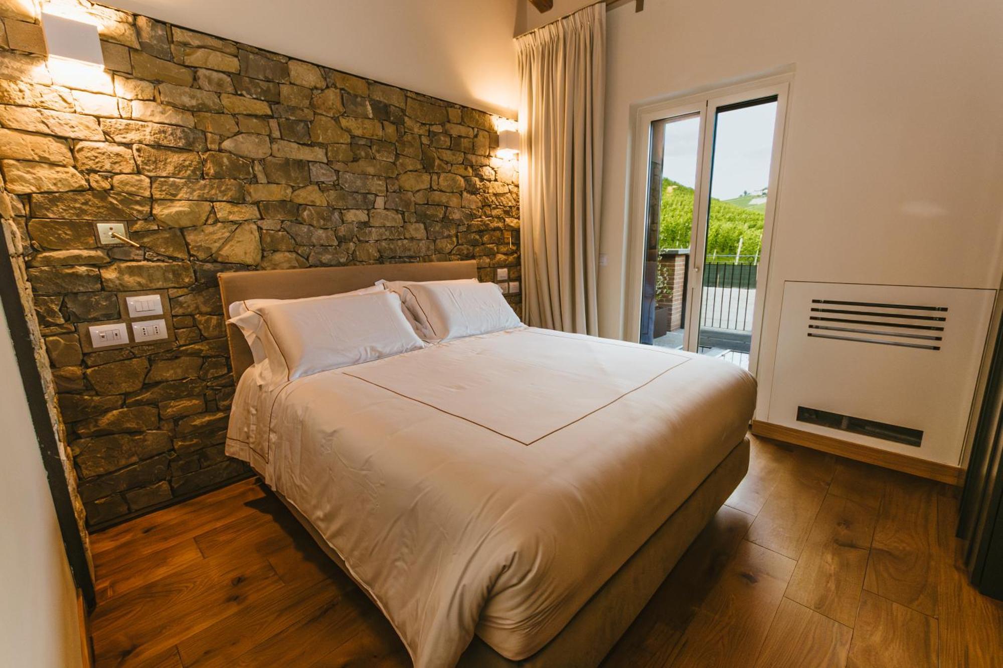 Garesio Wine Resort سيرالونغا دو ألبا المظهر الخارجي الصورة