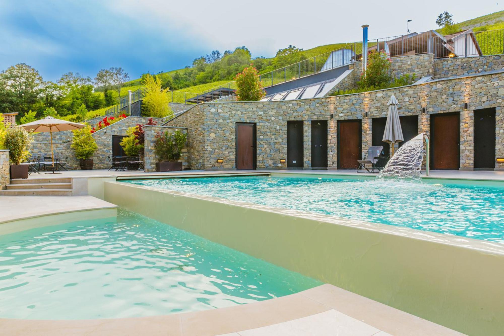 Garesio Wine Resort سيرالونغا دو ألبا المظهر الخارجي الصورة