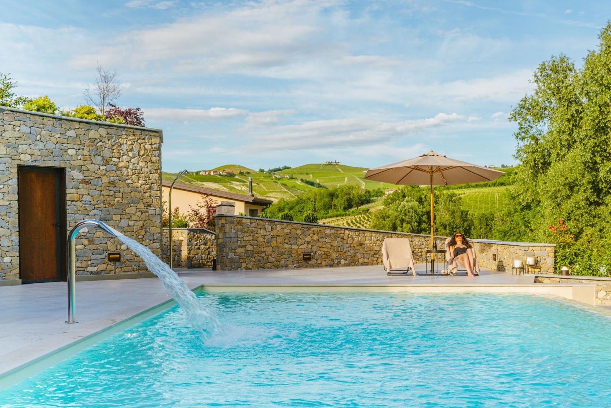 Garesio Wine Resort سيرالونغا دو ألبا المظهر الخارجي الصورة